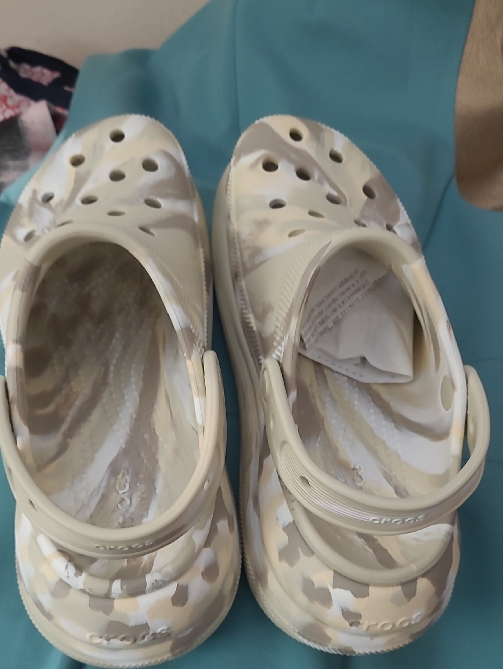 CROCS Beige Camo Classic Clog